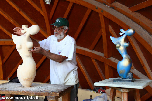 A sculptor and his sculpture