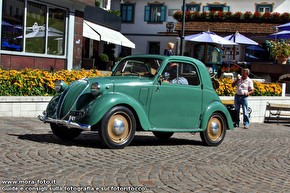 Fiat Topolino lungo Corso Italia.