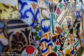 Mosaico nel Parc Guell a Barcellona.