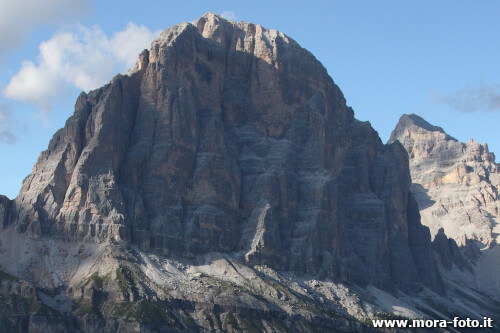 Immagine con forte foschia atmosferica